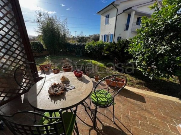 casa indipendente in vendita a Follonica