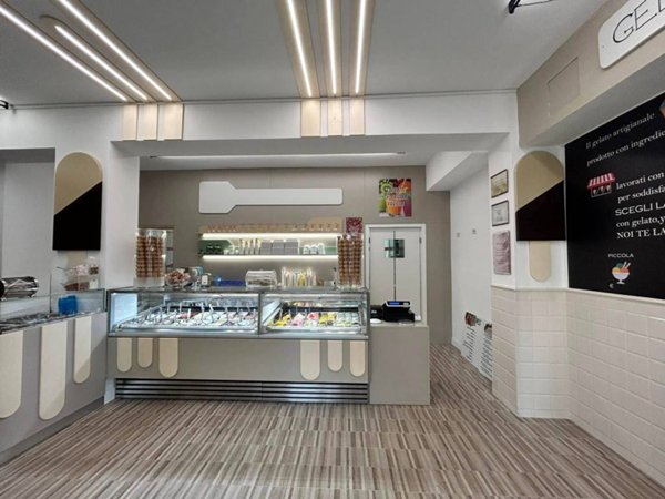 negozio in vendita a Follonica