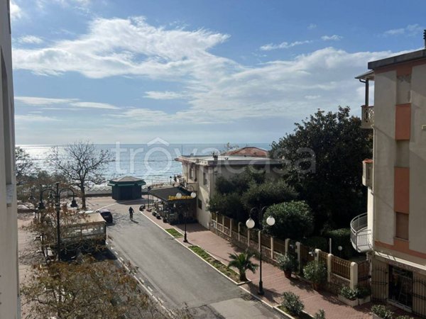 appartamento in vendita a Follonica