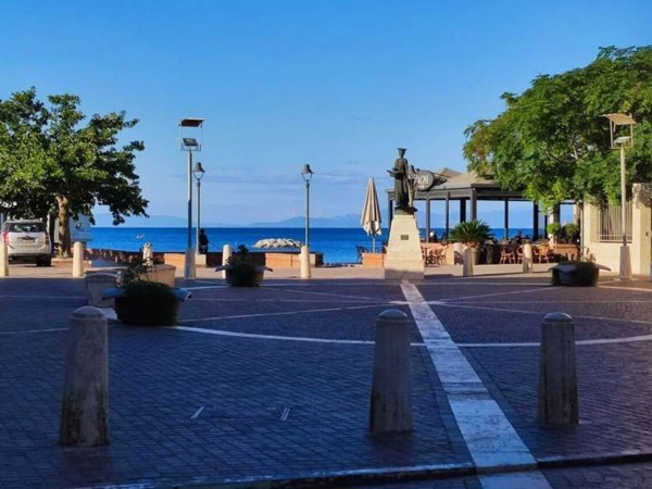 appartamento in vendita a Follonica