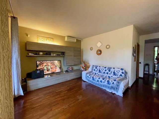 casa indipendente in vendita a Follonica