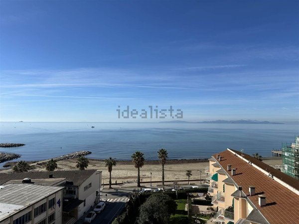 appartamento in vendita a Follonica