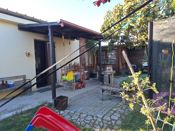 pentavano in vendita a Follonica