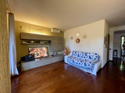 casa indipendente in vendita a Follonica