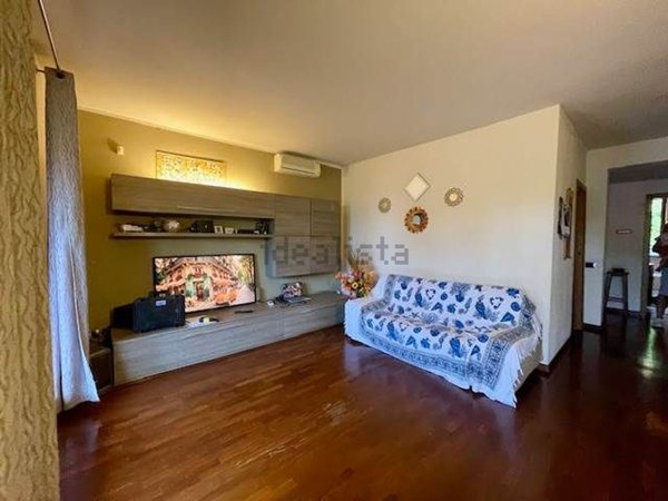 casa indipendente in vendita a Follonica