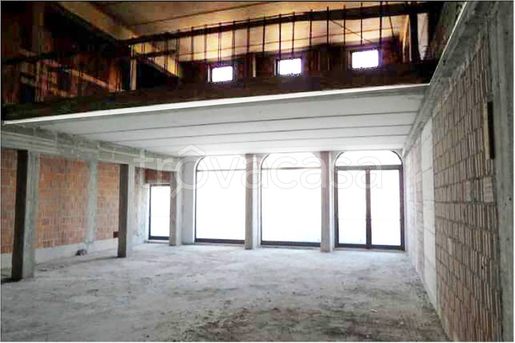 negozio in vendita a Follonica