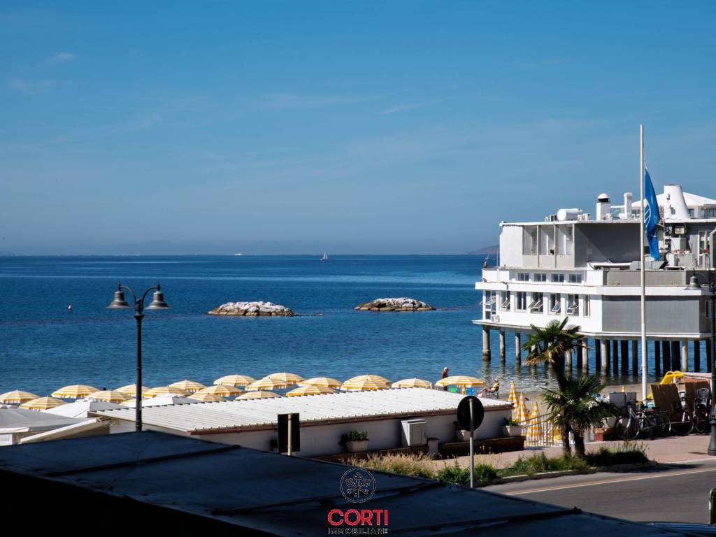 appartamento in vendita a Follonica