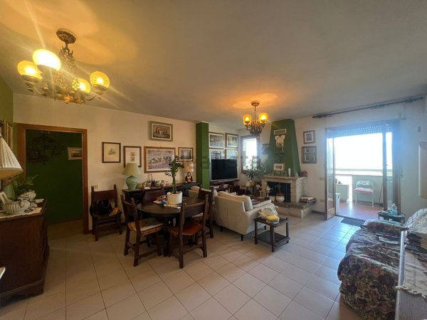 appartamento in vendita a Follonica