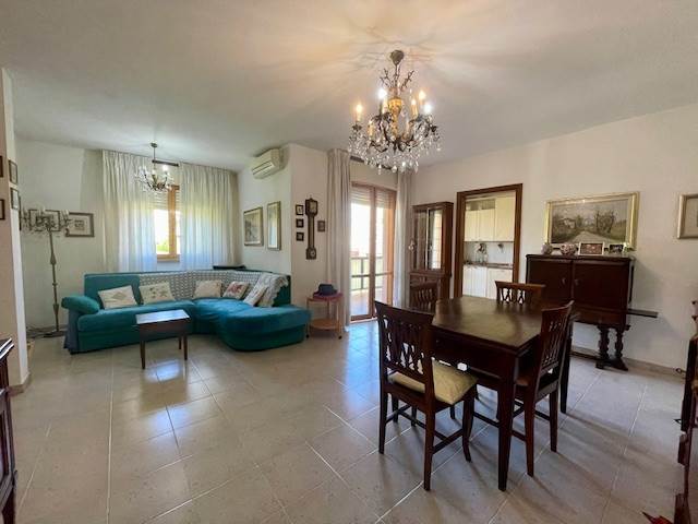 appartamento in vendita a Follonica