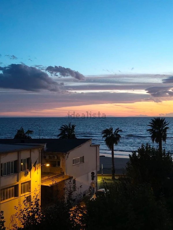 appartamento in vendita a Follonica