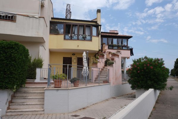 casa indipendente in vendita a Follonica