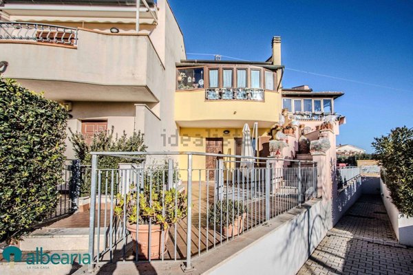 casa indipendente in vendita a Follonica