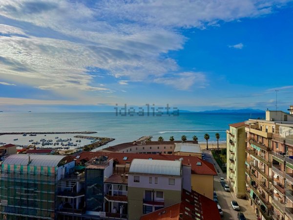 appartamento in vendita a Follonica