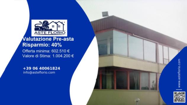 locale commerciale in vendita a Follonica in zona Area Industriale