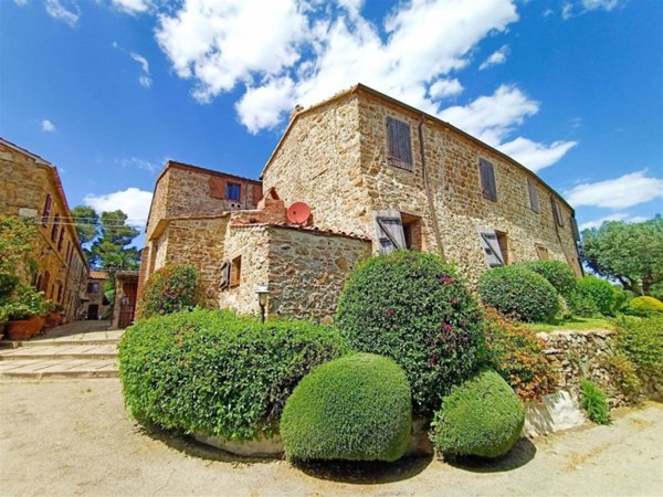 appartamento in vendita a Follonica