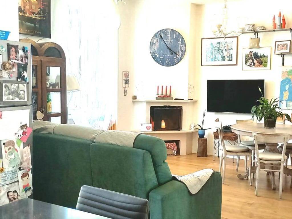 casa indipendente in vendita a Follonica