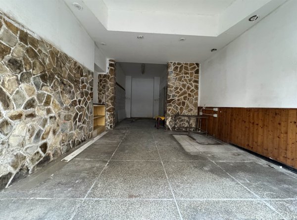 negozio in vendita a Follonica