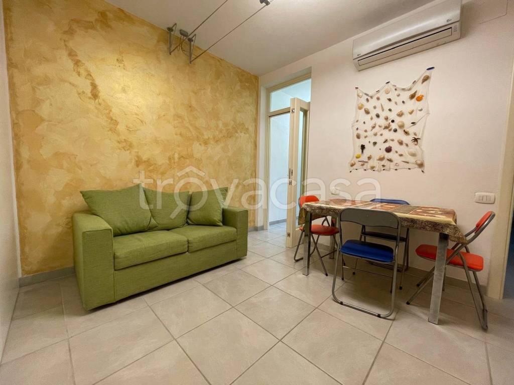 appartamento in vendita a Follonica in zona Prato Ranieri