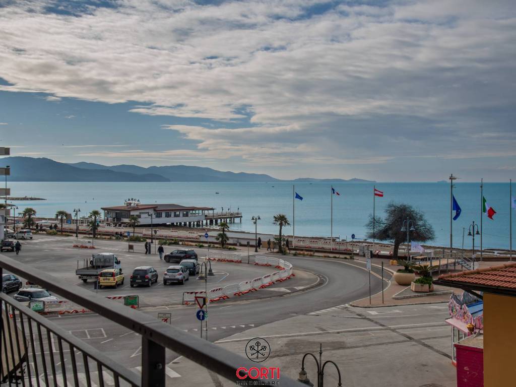 appartamento in vendita a Follonica