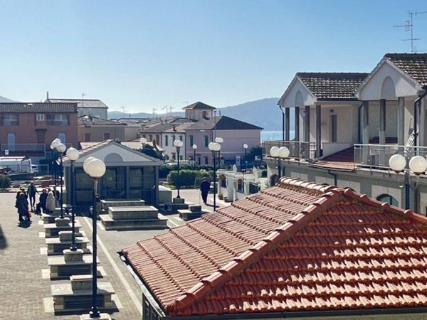 appartamento in vendita a Follonica