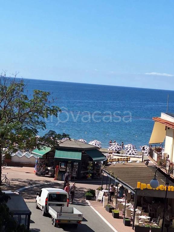 appartamento in vendita a Follonica