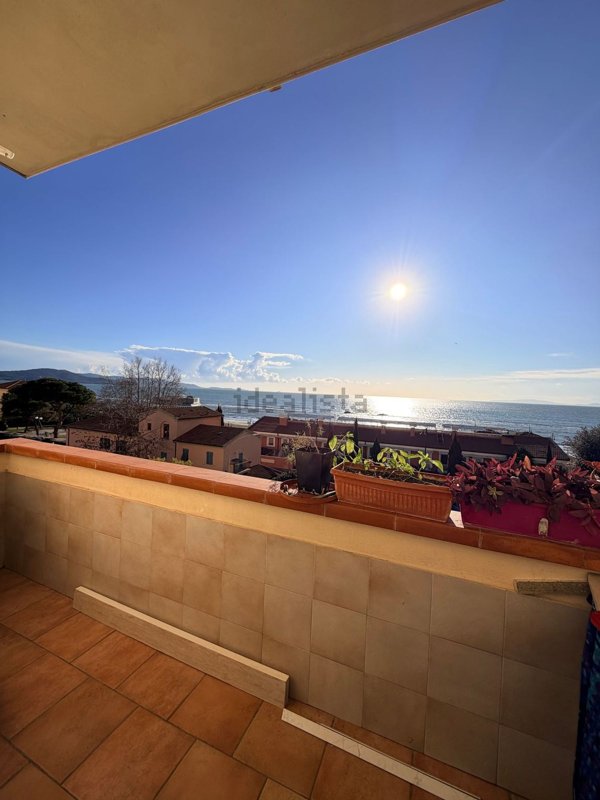 appartamento in vendita a Follonica