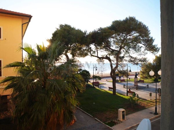 appartamento in vendita a Follonica