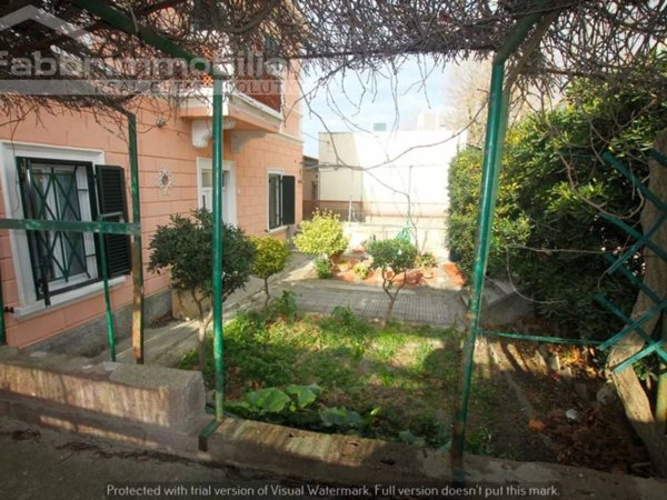 casa indipendente in vendita a Follonica