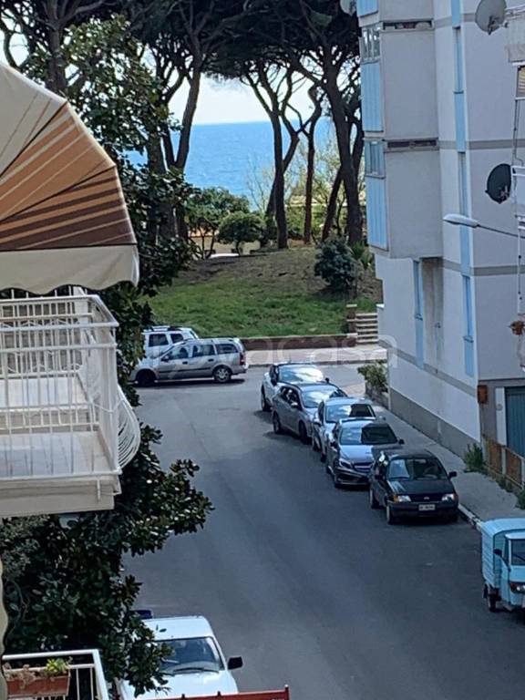 appartamento in vendita a Follonica