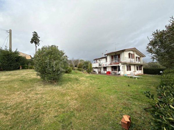casa indipendente in vendita a Follonica