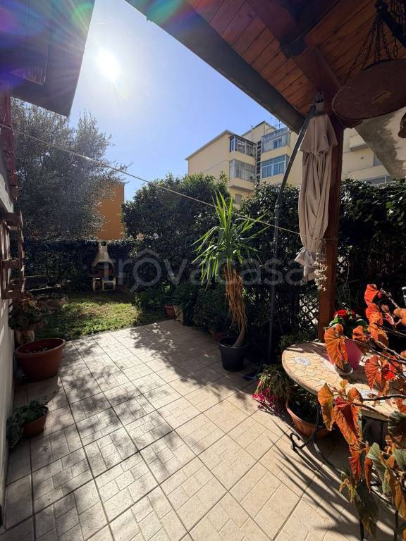 appartamento in vendita a Follonica