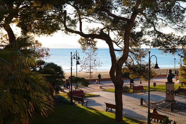 appartamento in vendita a Follonica