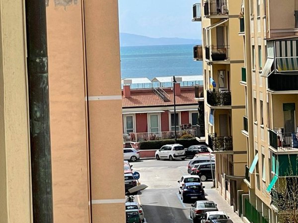 appartamento in vendita a Follonica
