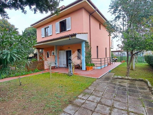 appartamento in vendita a Follonica