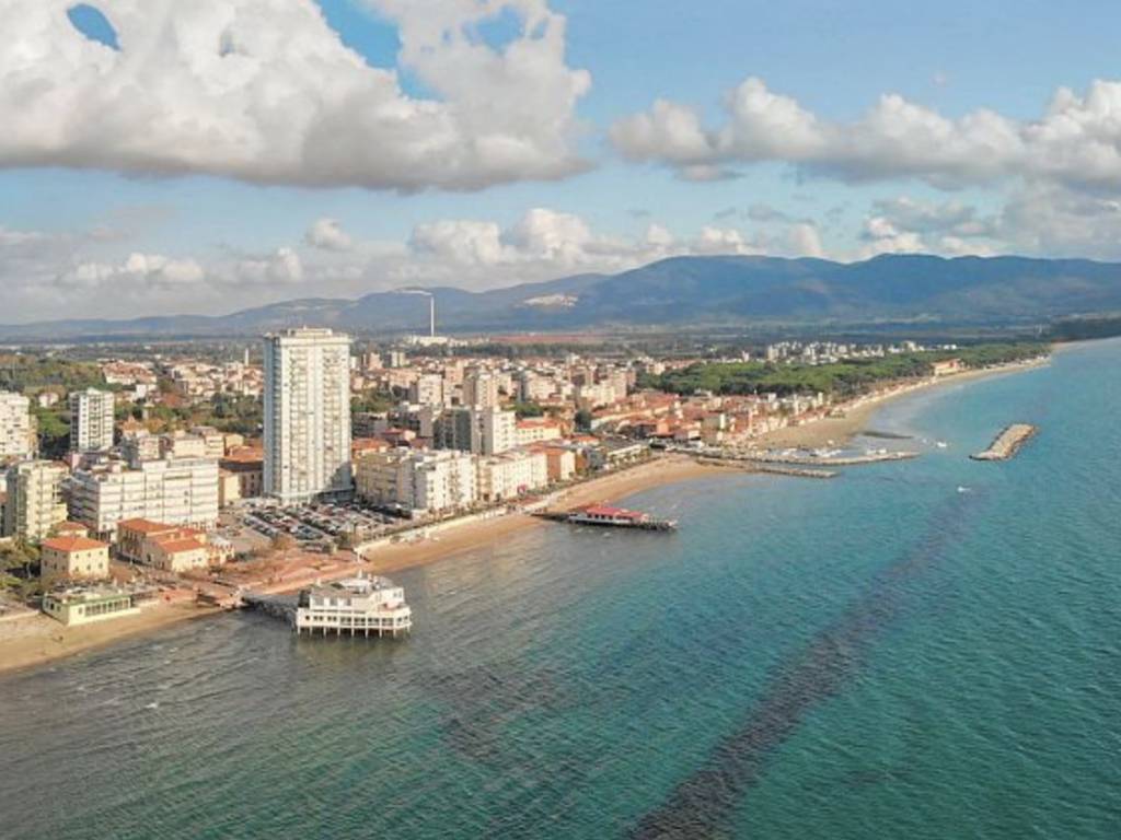 casa indipendente in vendita a Follonica