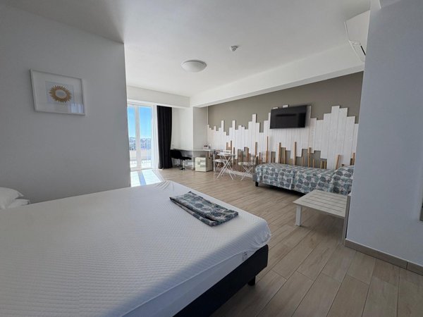 negozio in vendita a Follonica