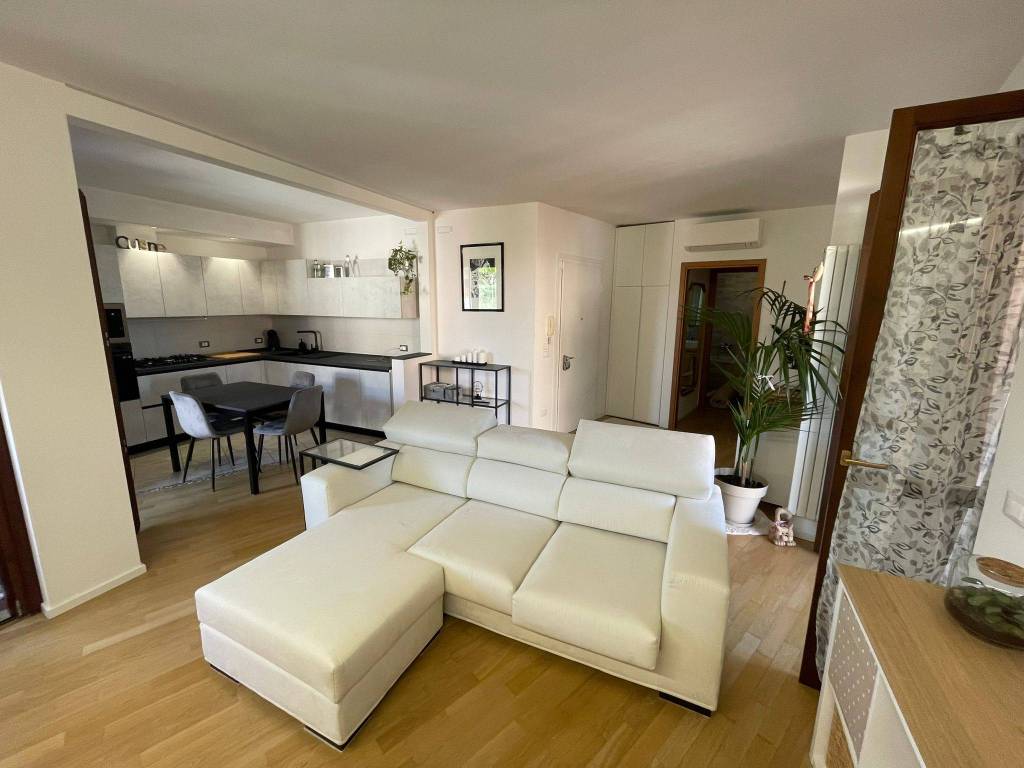 appartamento in vendita a Follonica