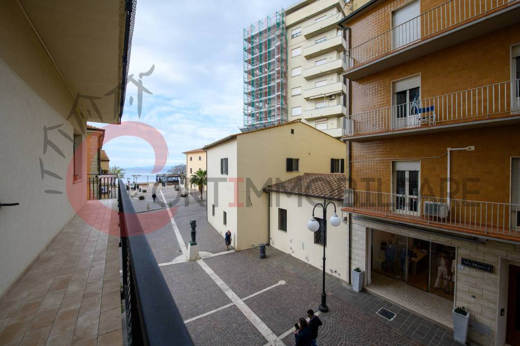 appartamento in vendita a Follonica