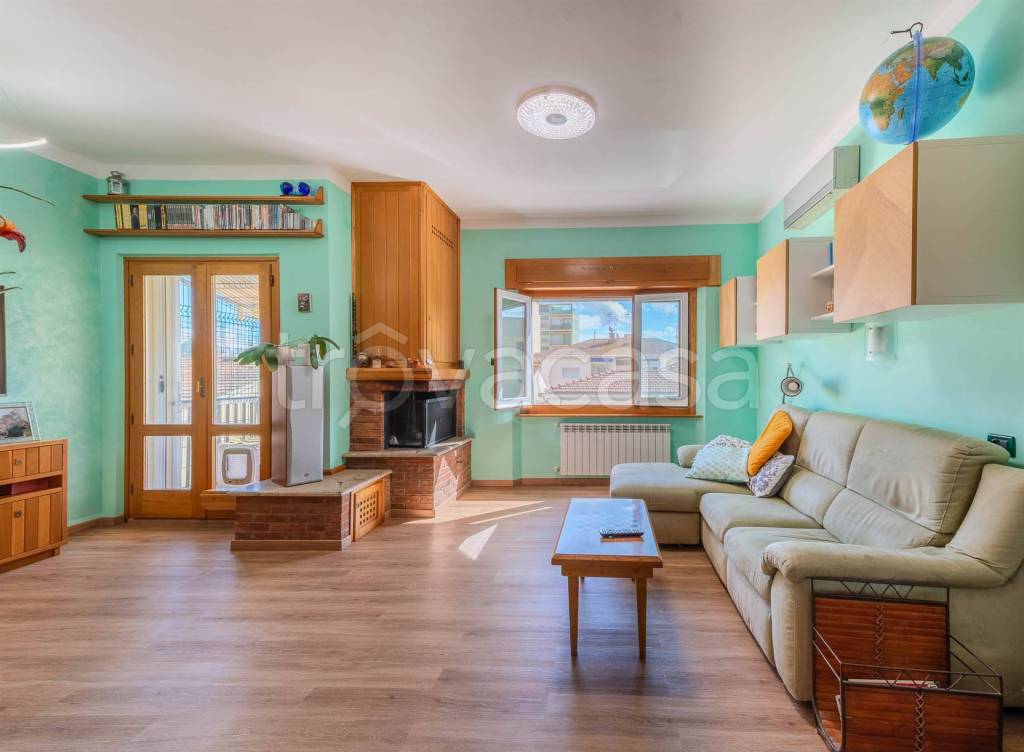 appartamento in vendita a Follonica