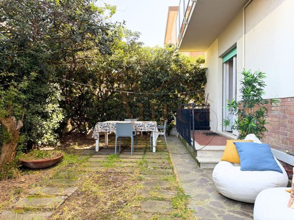 appartamento in vendita a Follonica in zona Prato Ranieri