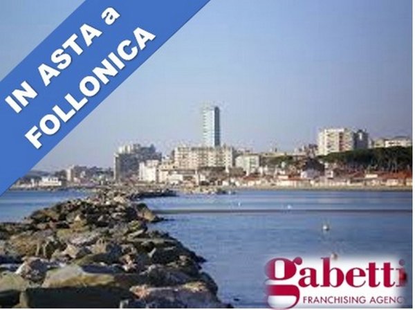 locale di sgombero in vendita a Follonica in zona Area Industriale