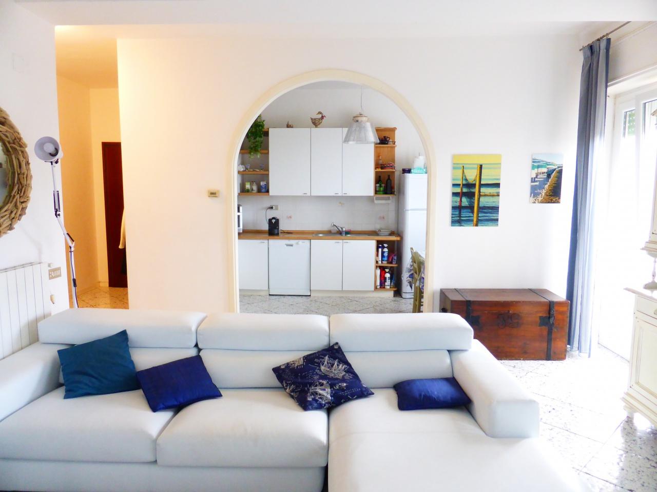 casa indipendente in vendita a Follonica