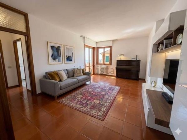 appartamento in vendita a Follonica in zona Prato Ranieri