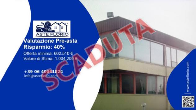 pentavano in vendita a Follonica in zona Area Industriale