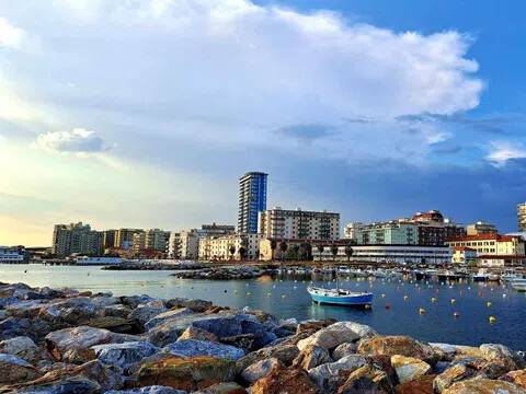 negozio in vendita a Follonica