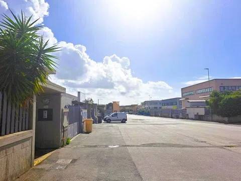 negozio in vendita a Follonica