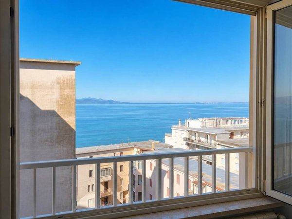 appartamento in vendita a Follonica