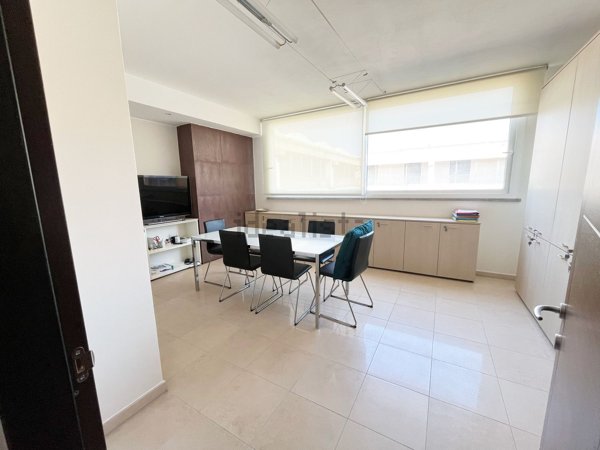 ufficio in vendita a Follonica
