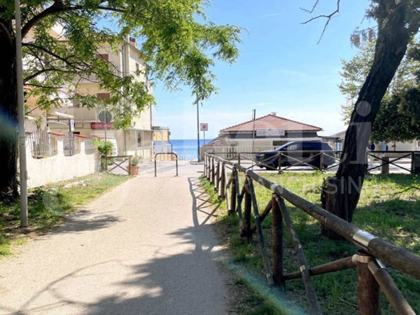 appartamento in vendita a Follonica