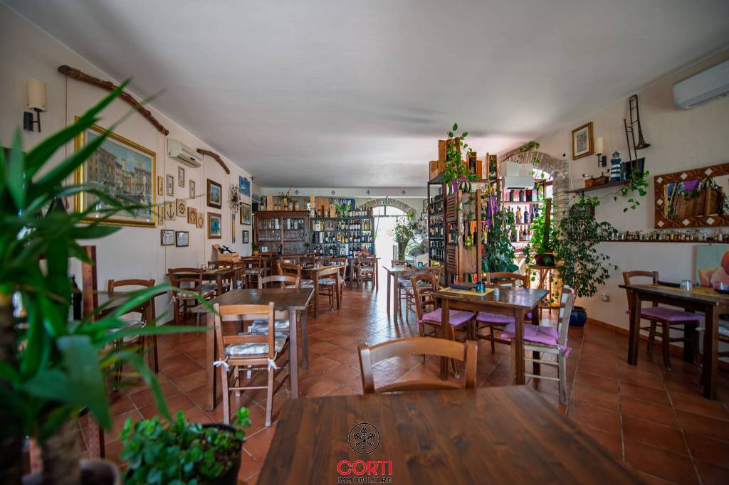 negozio in vendita a Follonica